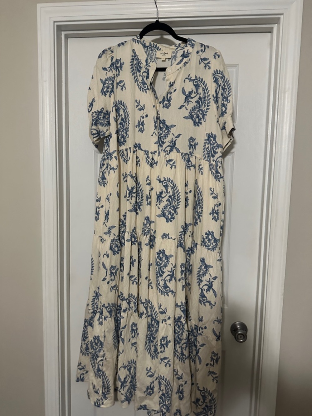 Umgee Cream Maxi Dress with Blue Paisley Print